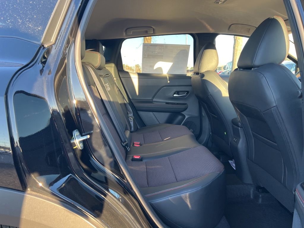 New 2025 Nissan Kicks SR image 27
