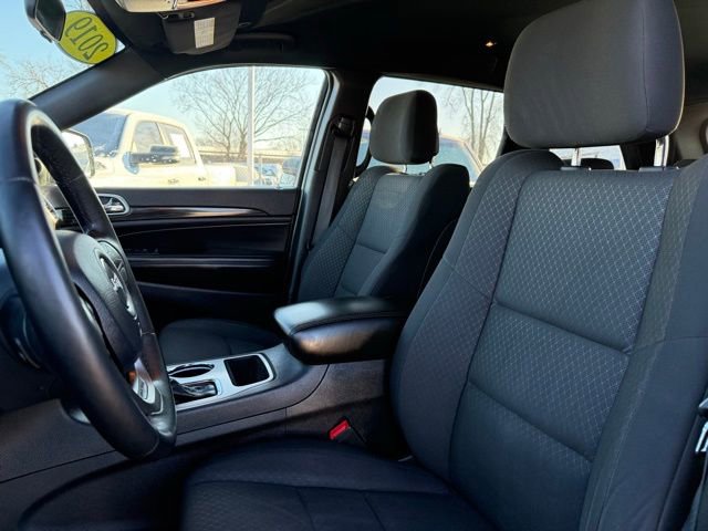 Used 2019 Jeep Grand Cherokee Laredo w/ Security & Convenience Group image 11