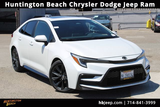 Used 2024 Toyota Corolla XSE FWD image 1