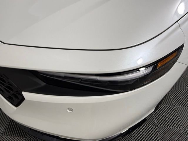 Used 2025 Honda Accord EX-L image 11