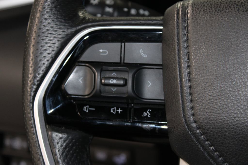 Used 2023 Toyota Tundra Platinum w/ Advanced Package image 37