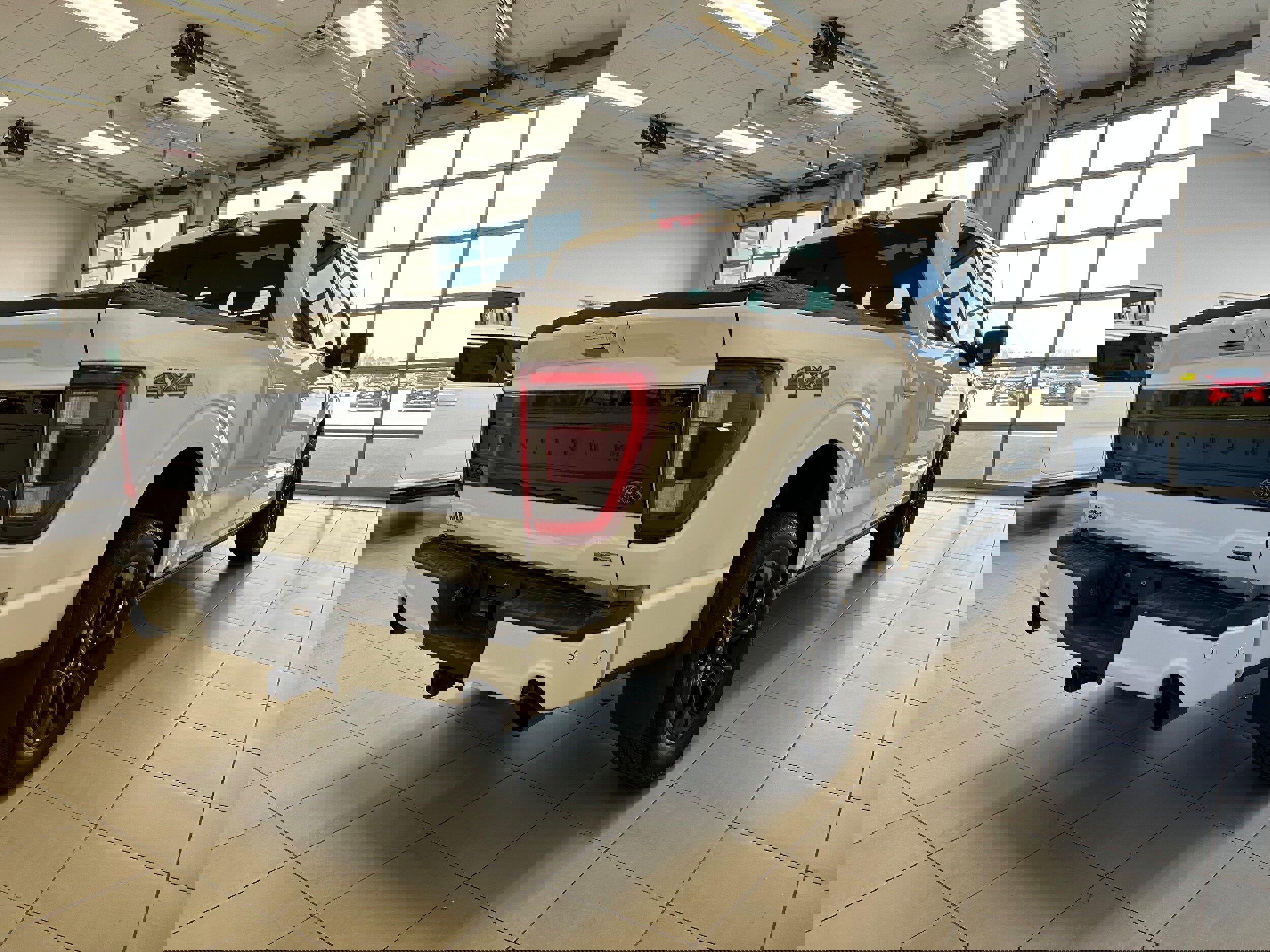 Used 2023 Ford F150 Platinum w/ Equipment Group 701A High image 5