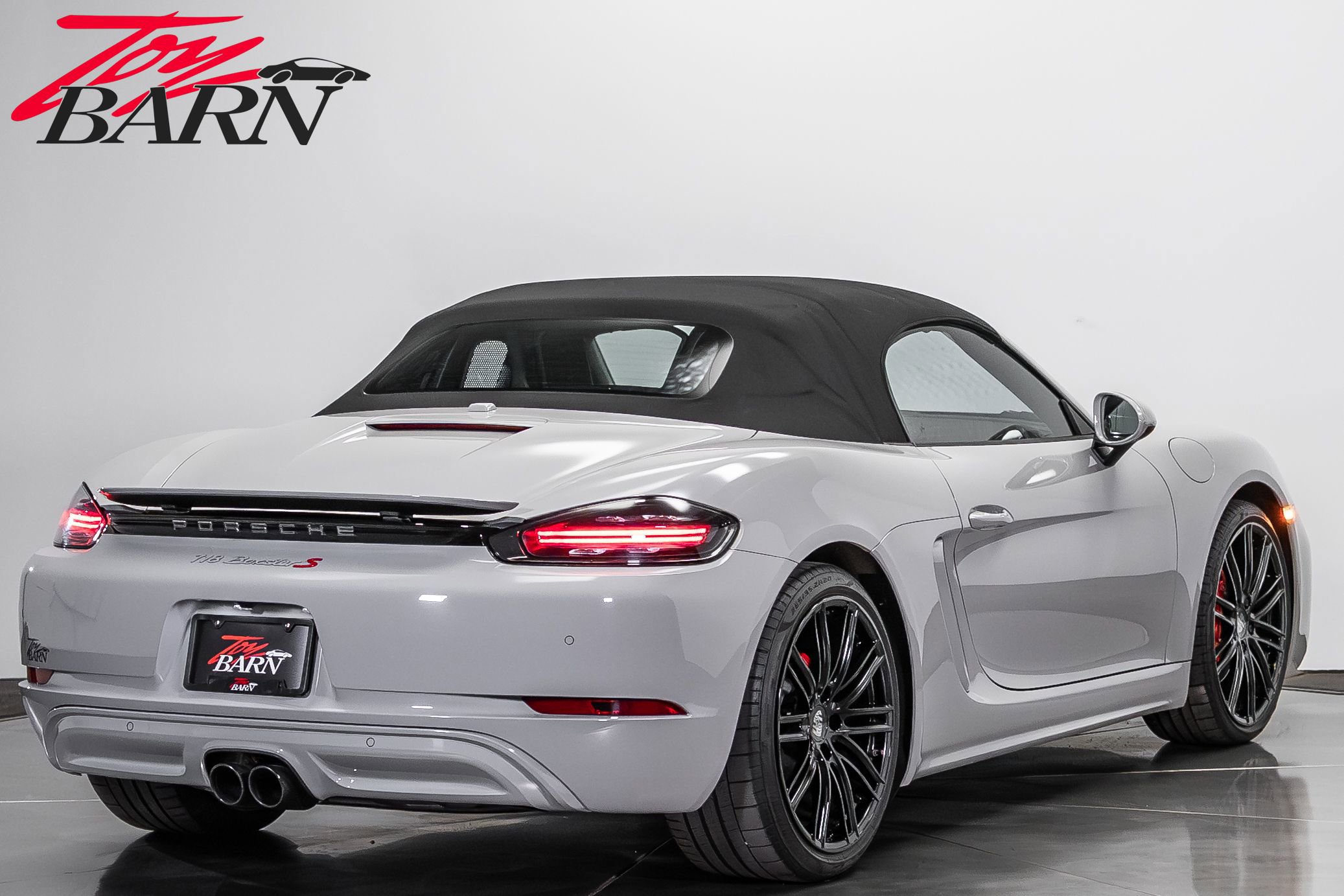 Used 2019 Porsche 718 Boxster S RWD image 13