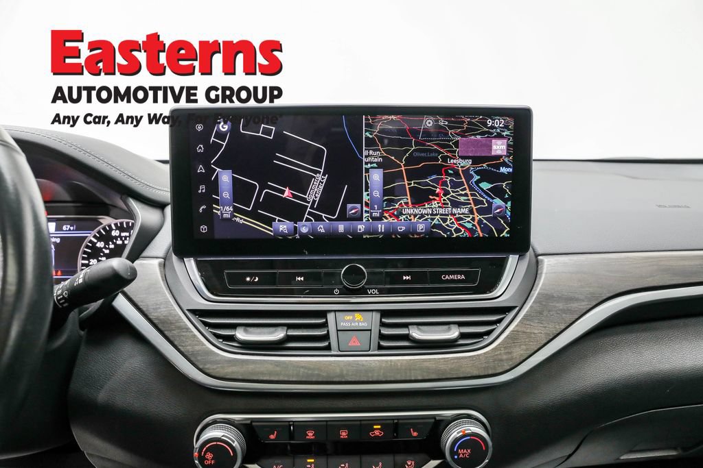 Used 2024 Nissan Altima 2.5 SV w/ SV Premium Package AWD/4WD image 14