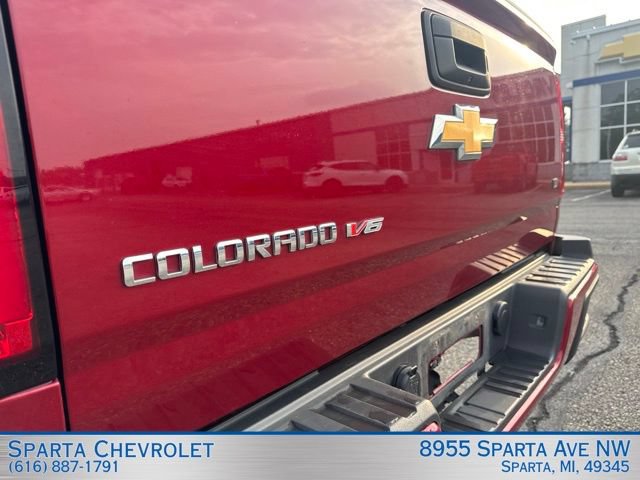 Used 2018 Chevrolet Colorado LT w/ LT Convenience Package AWD/4WD image 9