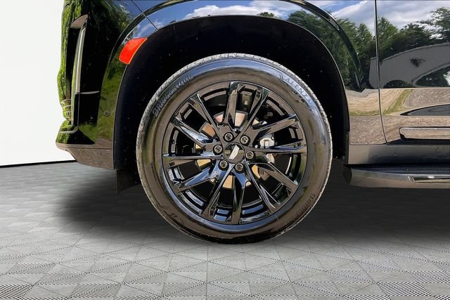 Used 2024 Cadillac Escalade Sport w/ LPO, ONYX Package AWD/4WD image 23
