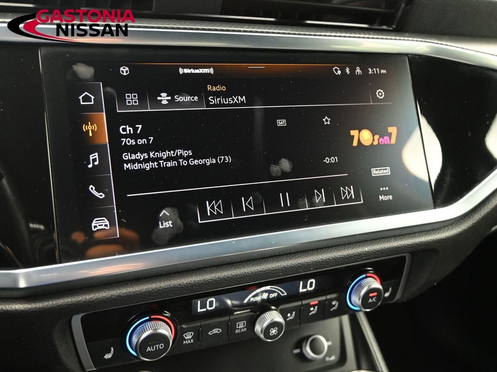 Used 2023 Audi Q3 2.0T Premium image 17