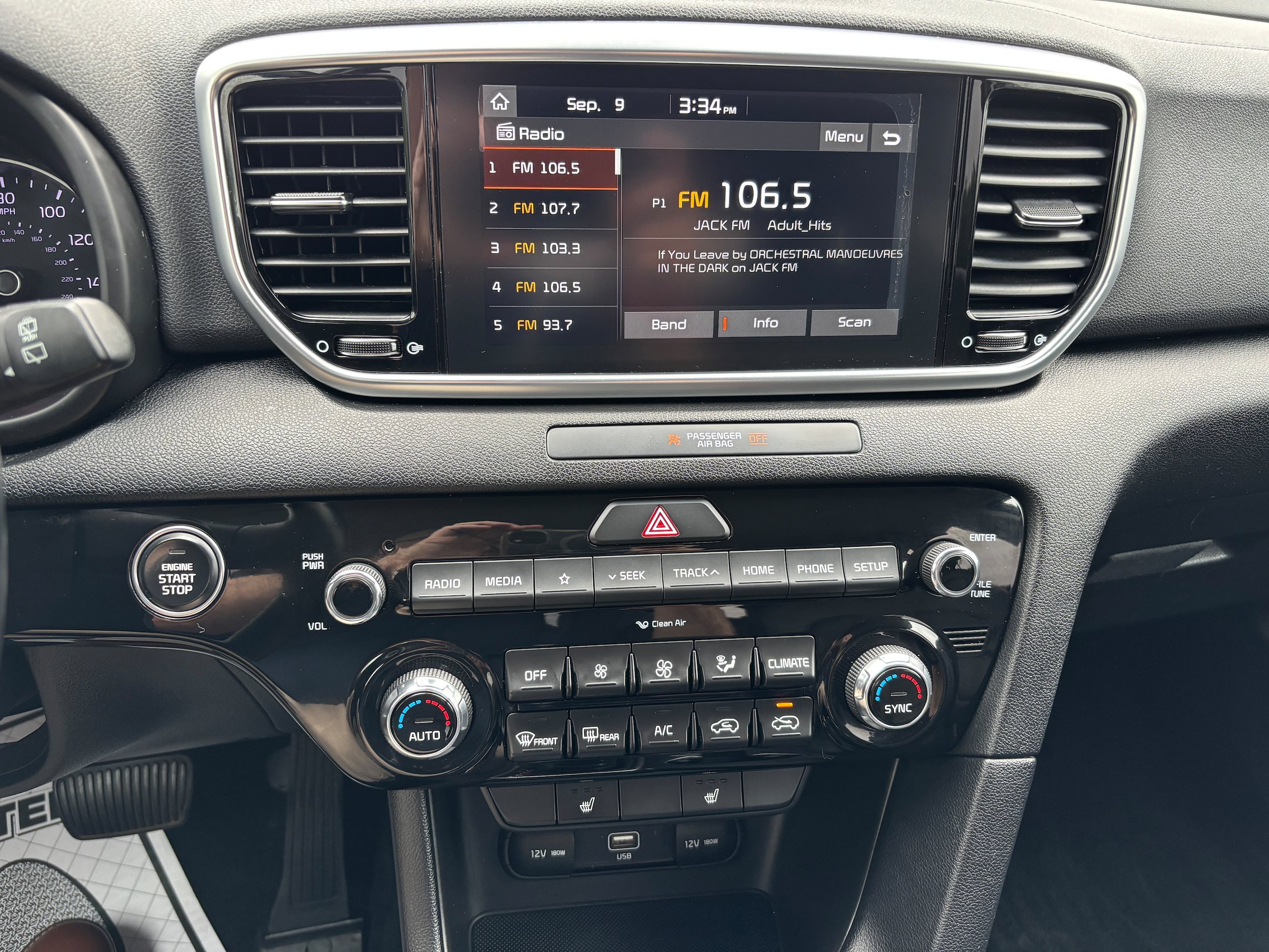Used 2020 Kia Sportage EX AWD/4WD image 25