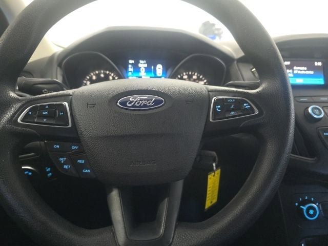 Used 2018 Ford Focus SE FWD image 22