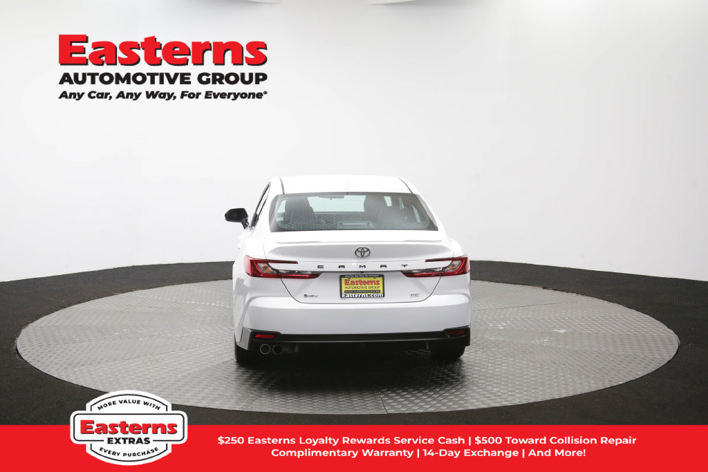 Used 2025 Toyota Camry SE FWD image 35
