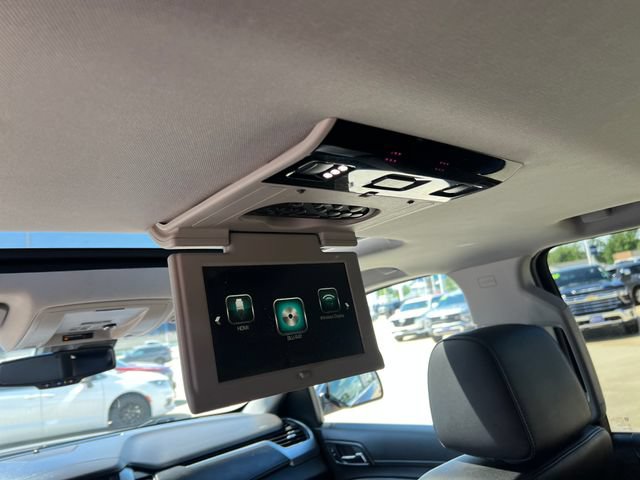Used 2017 Chevrolet Tahoe Premier AWD/4WD image 16
