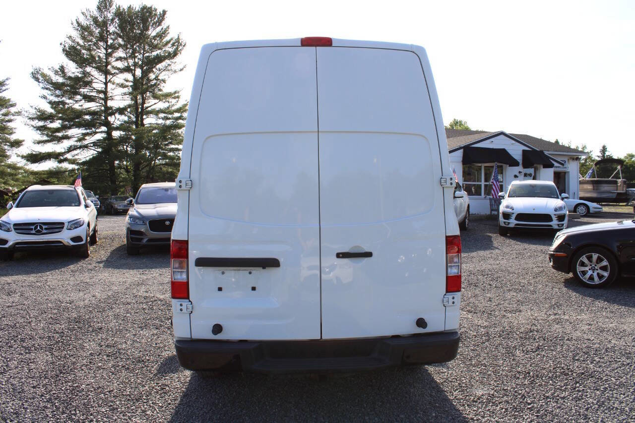 Used 2019 Nissan NV 2500 SV RWD image 8