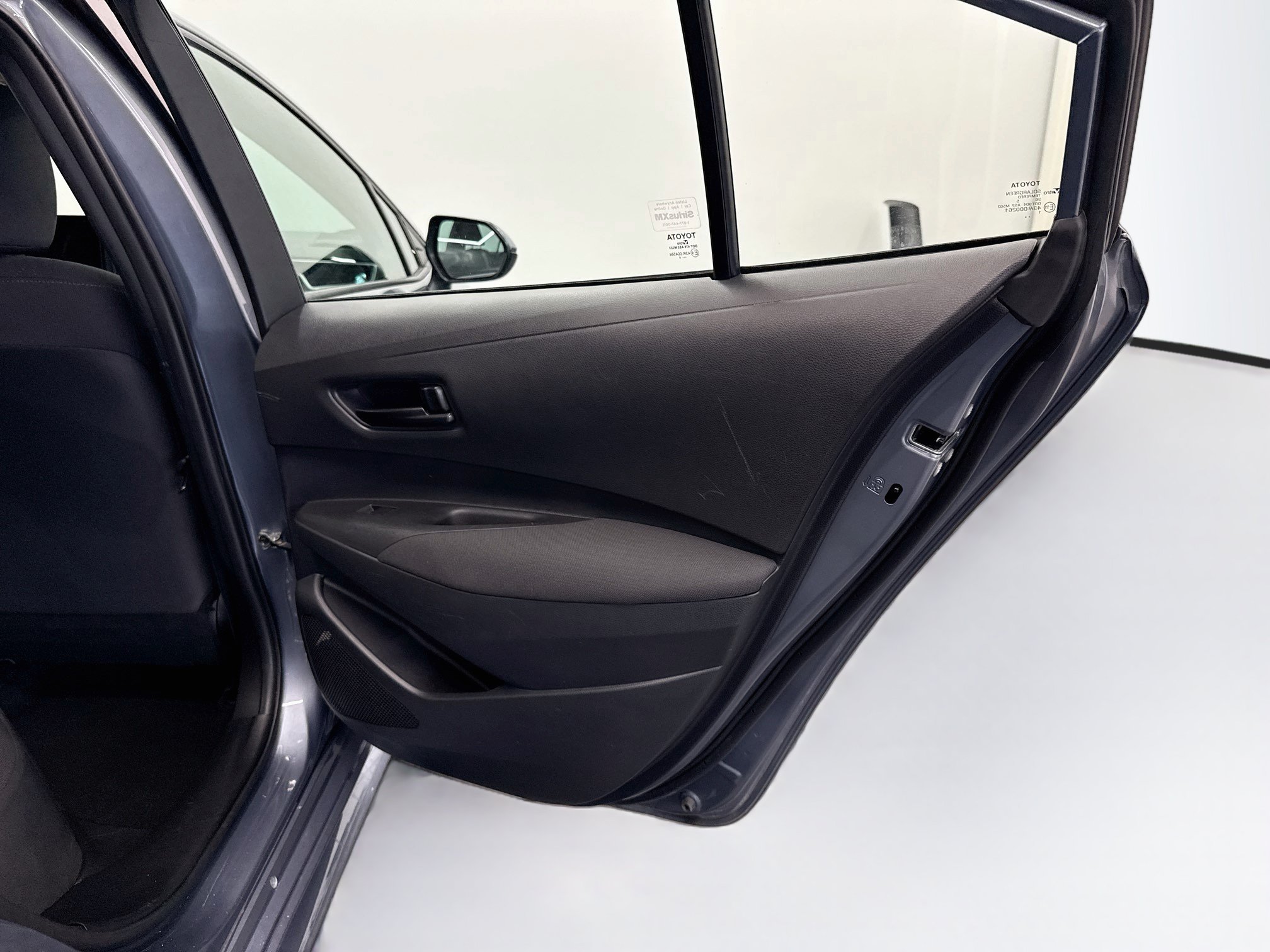 Used 2025 Toyota Corolla LE FWD image 29