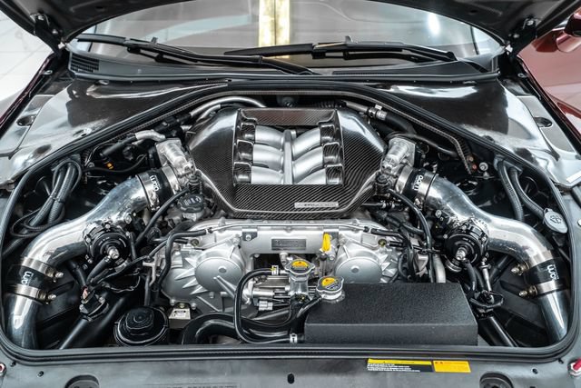Used 2014 Nissan GT-R Premium AWD/4WD image 34