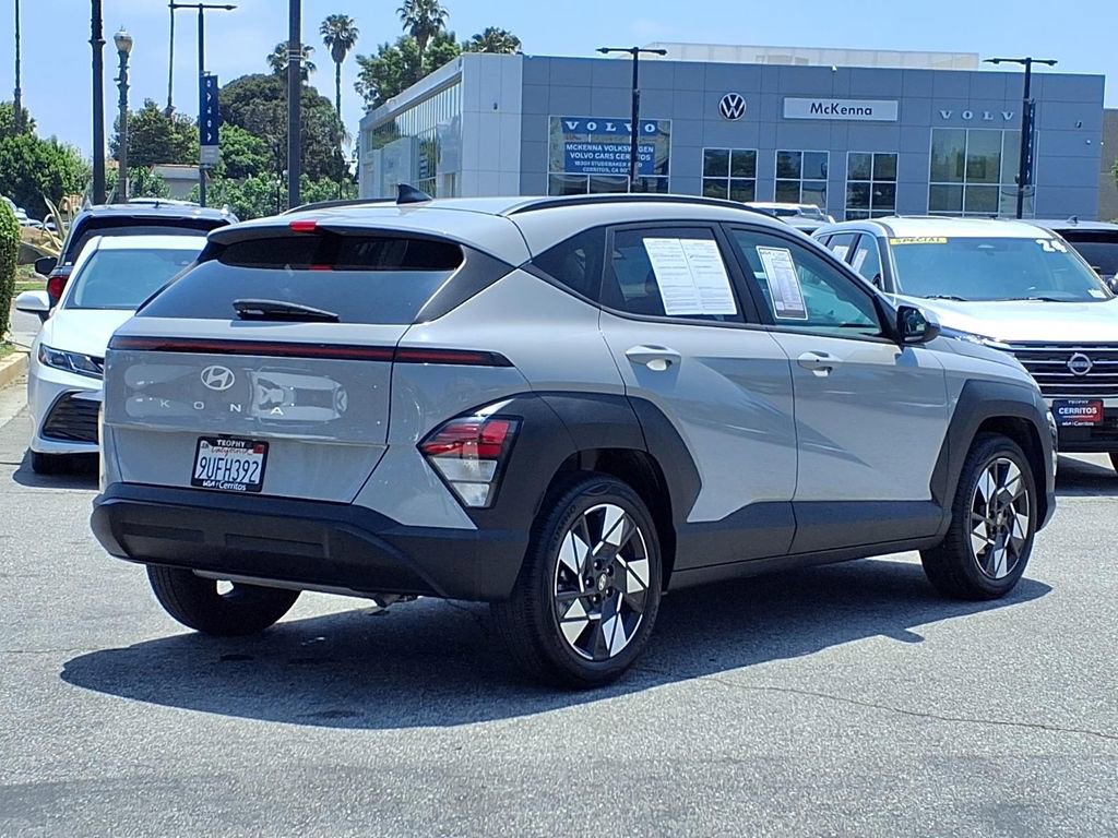 Used 2025 Hyundai Kona SEL FWD image 5