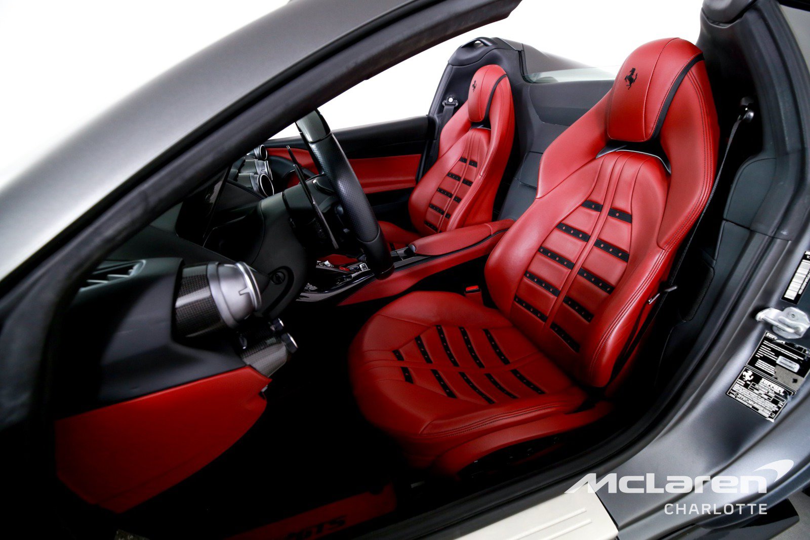 Used 2021 Ferrari 812 GTS RWD image 12