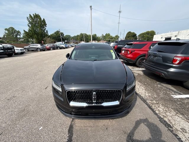 Used 2023 Lincoln Nautilus Reserve w/ Monochromatic Package AWD/4WD image 8