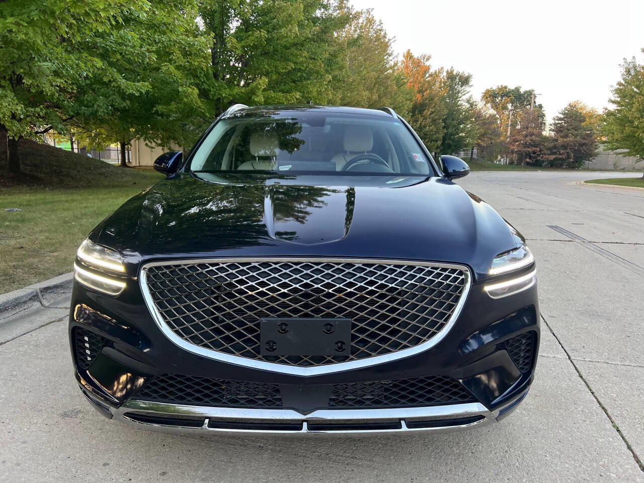 Used 2023 Genesis GV70 2.5T AWD/4WD image 13