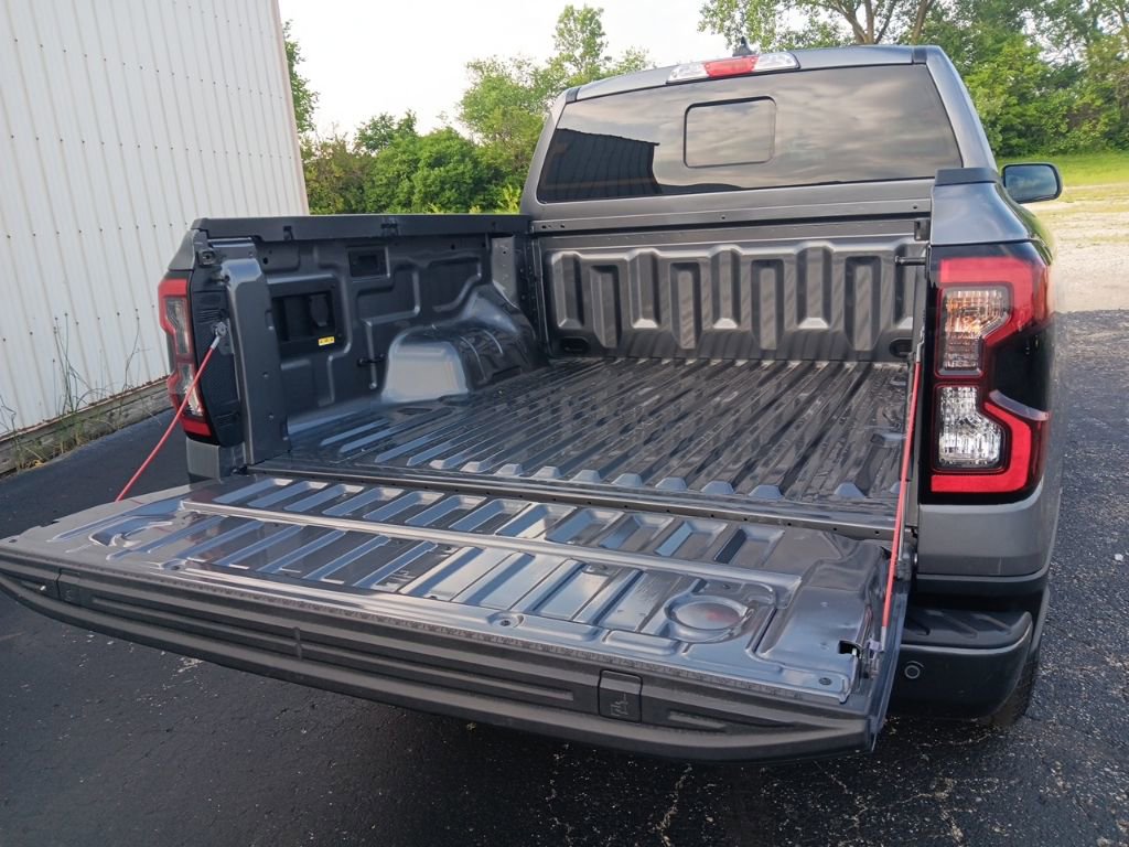 Used 2025 Ford Ranger XLT w/ Equipment Group 301A High AWD/4WD image 6