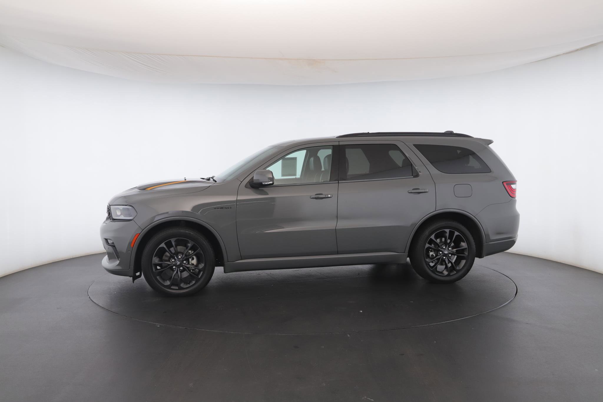 Used 2022 Dodge Durango R/T w/ Hemi Orange Plus Package image 45