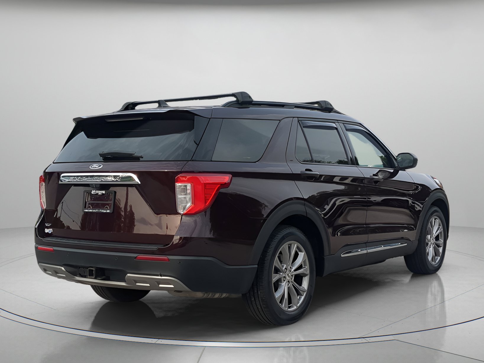 Certified 2022 Ford Explorer XLT w/ Equipment Group 202A RWD image 40