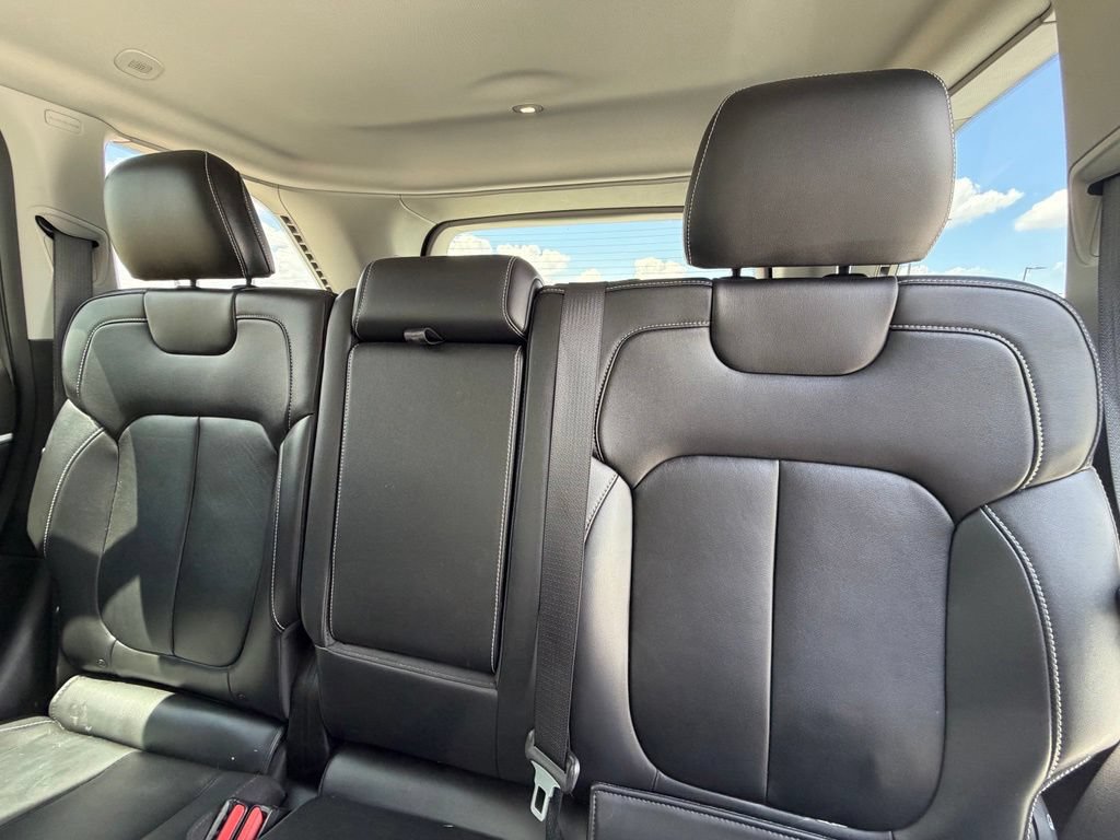 Used 2022 Jeep Grand Cherokee Limited RWD image 9