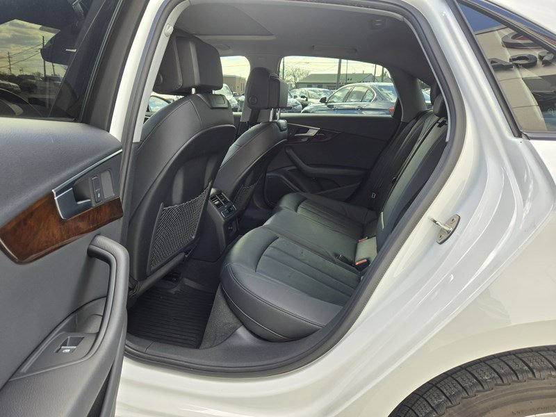 Used 2019 Audi A4 2.0T Premium w/ Convenience Package image 10