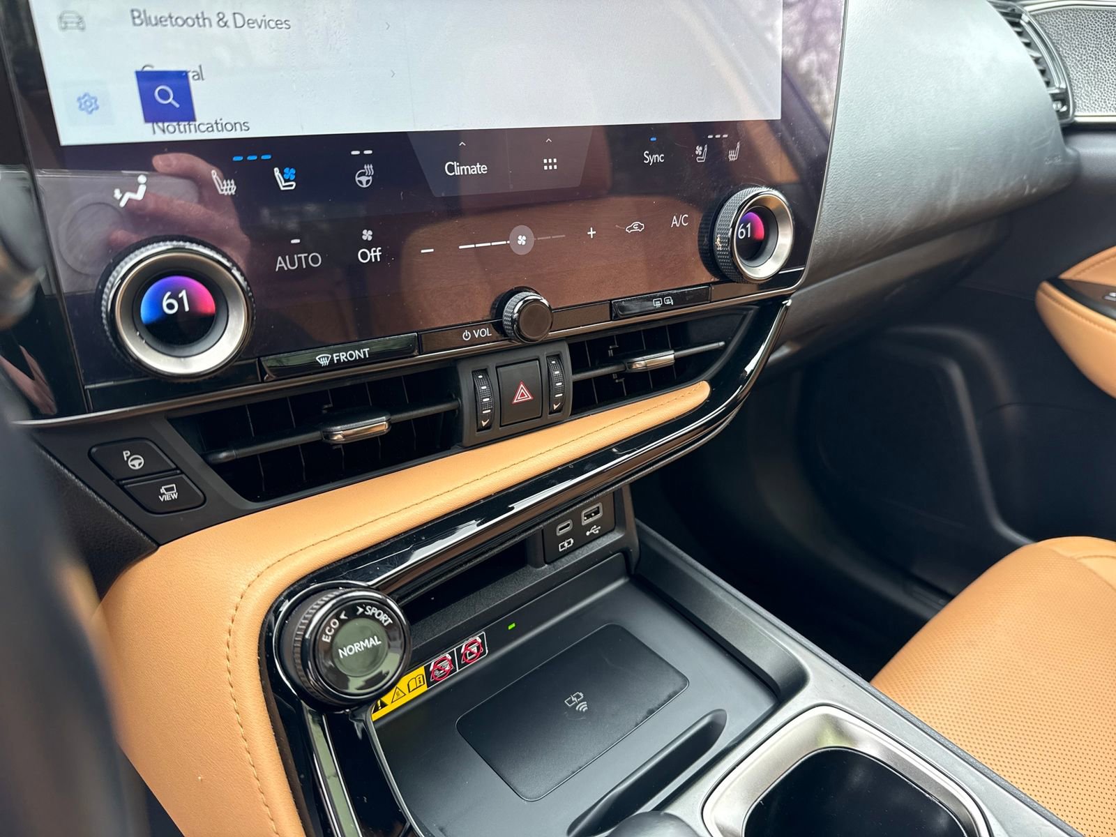 Used 2022 Lexus NX 350h AWD w/ Vision Package image 17
