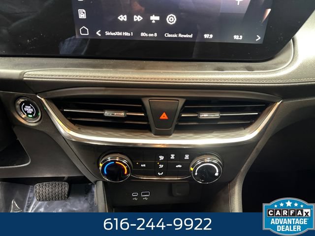 Used 2024 Buick Encore GX Preferred FWD image 3