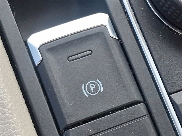 Used 2018 Volkswagen Atlas SE image 26