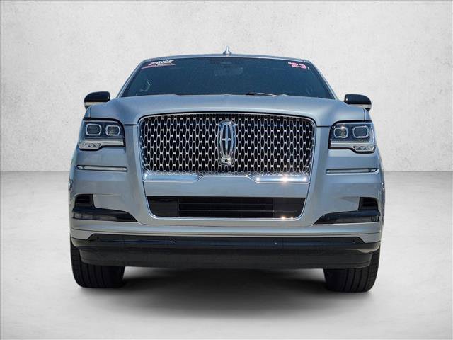 Used 2023 Lincoln Navigator Reserve AWD/4WD image 2
