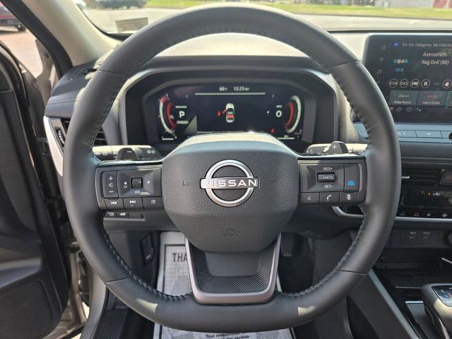 Certified 2025 Nissan Rogue SL w/ SL Premium Package FWD image 26