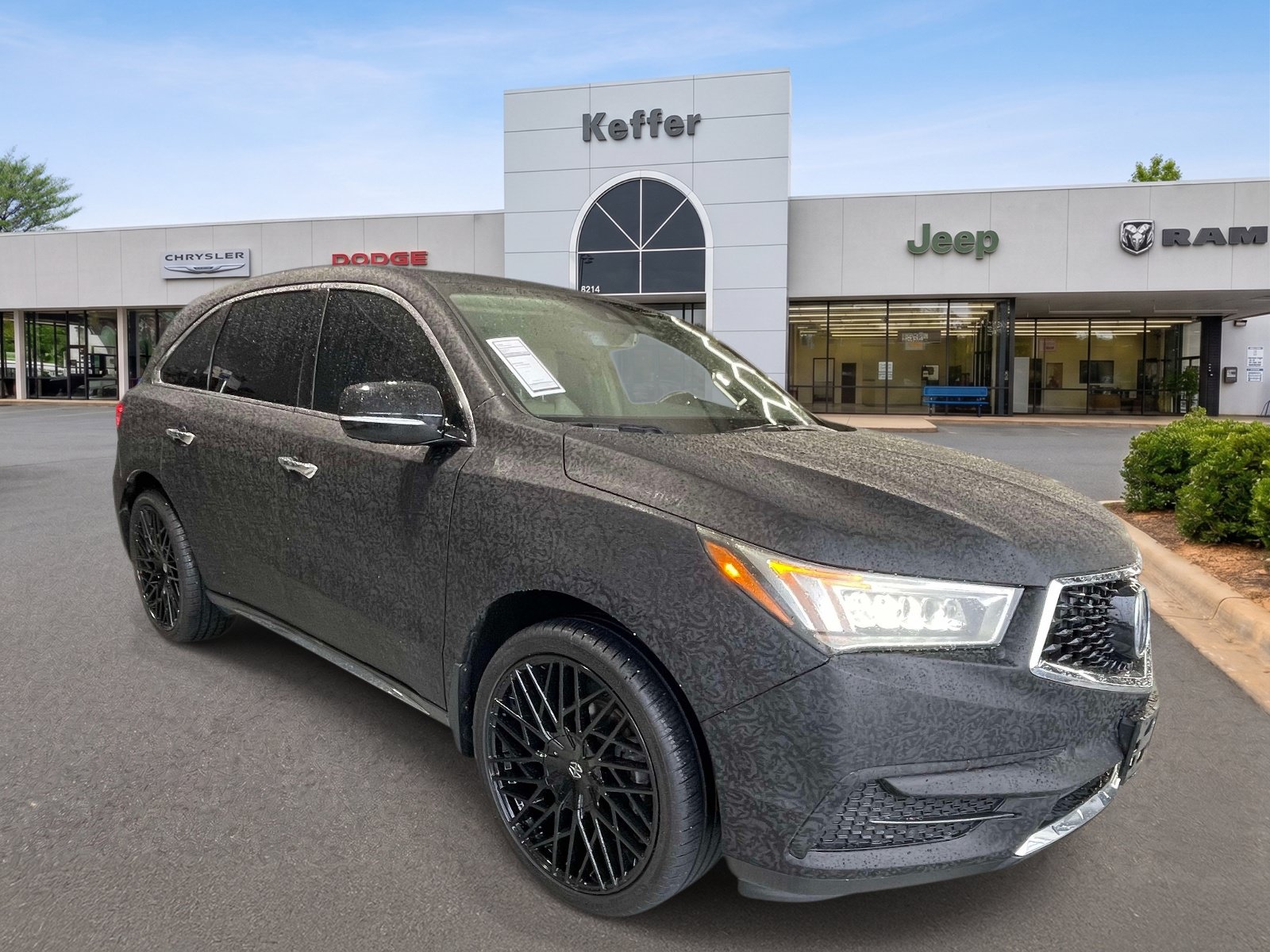 Used 2017 Acura MDX SH-AWD image 3