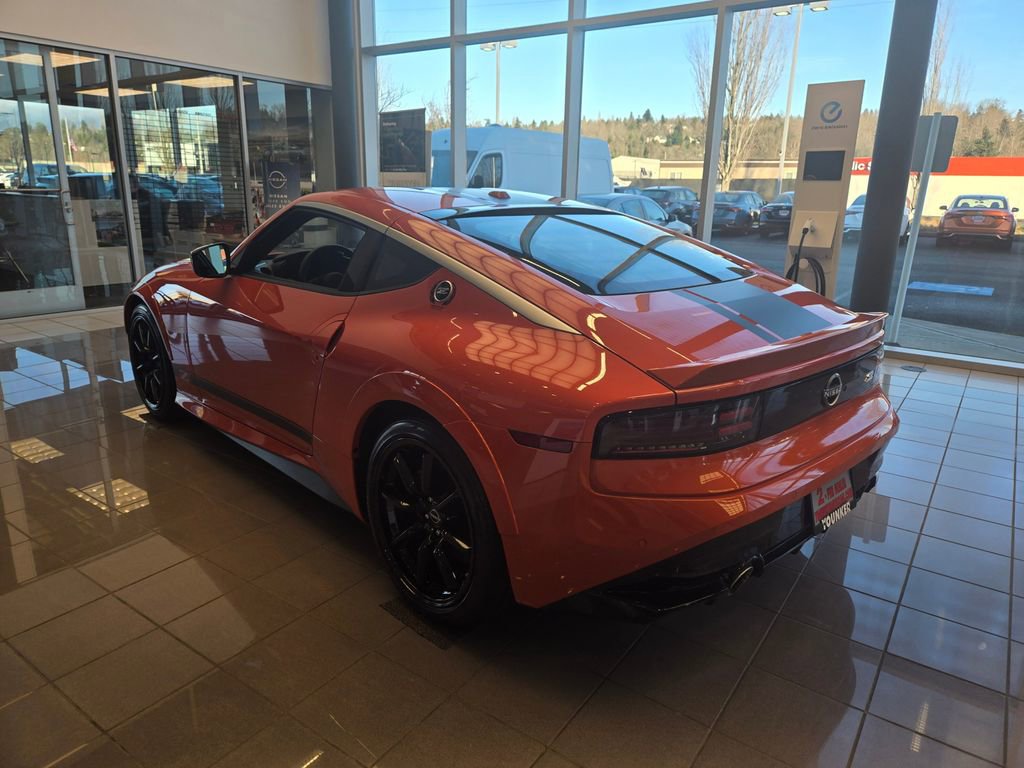 New 2024 Nissan Z Performance w/ Heritage Edition RWD image 6