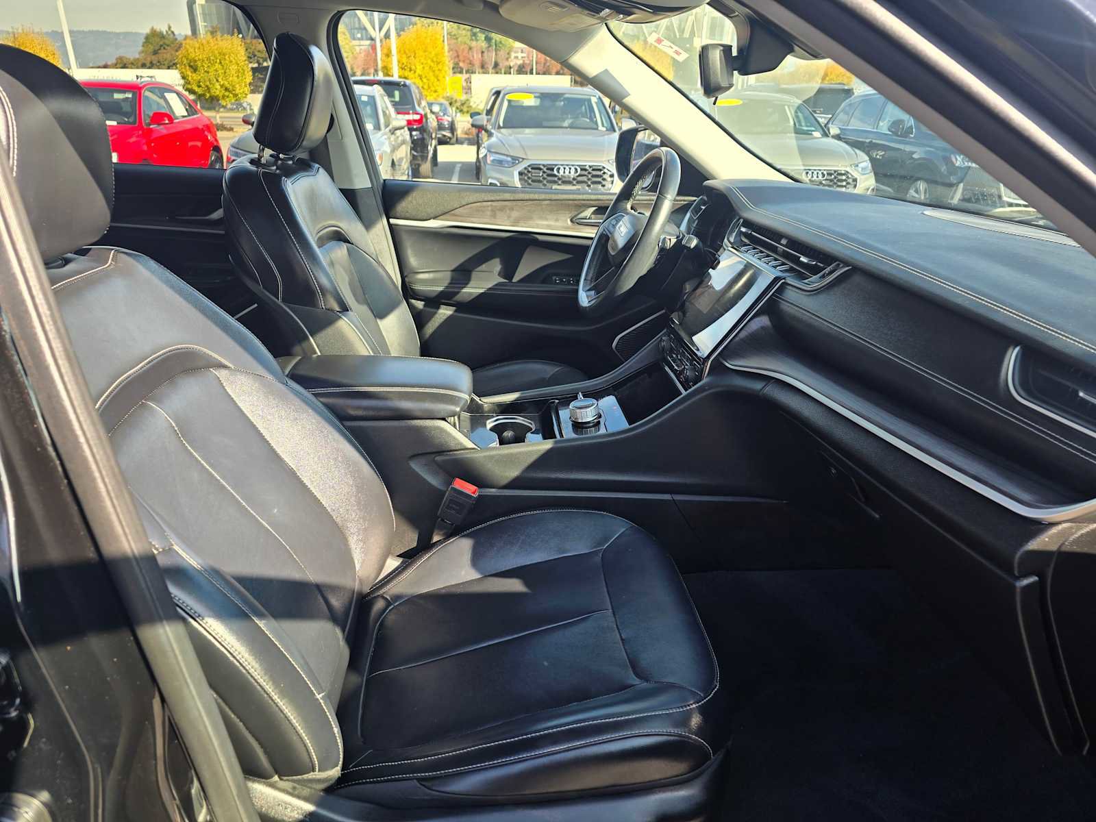 Used 2021 Jeep Grand Cherokee L Limited image 11