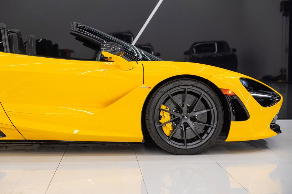 Used 2023 McLaren 720S Luxury image 11