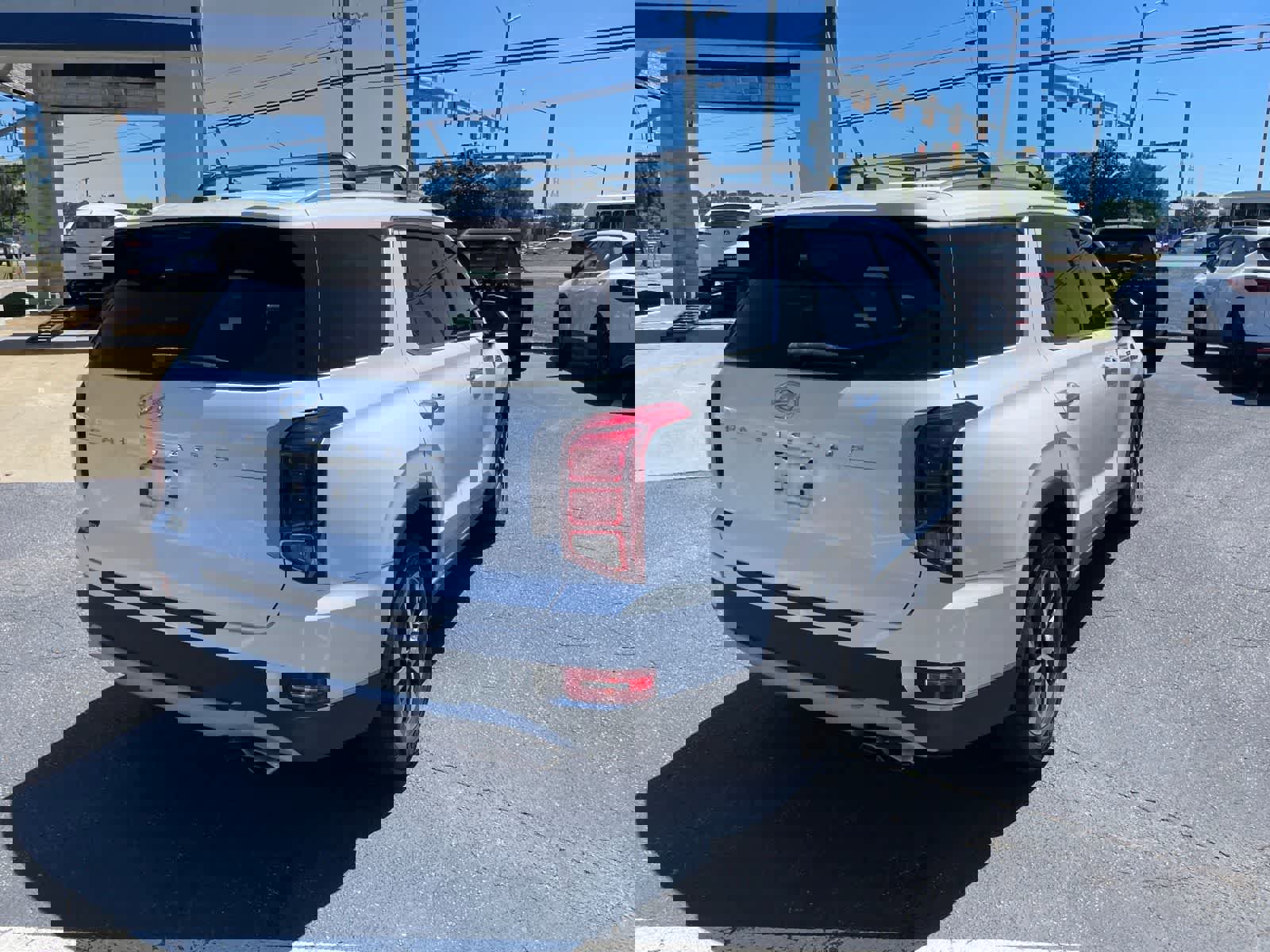 Used 2021 Hyundai Palisade SEL FWD image 5