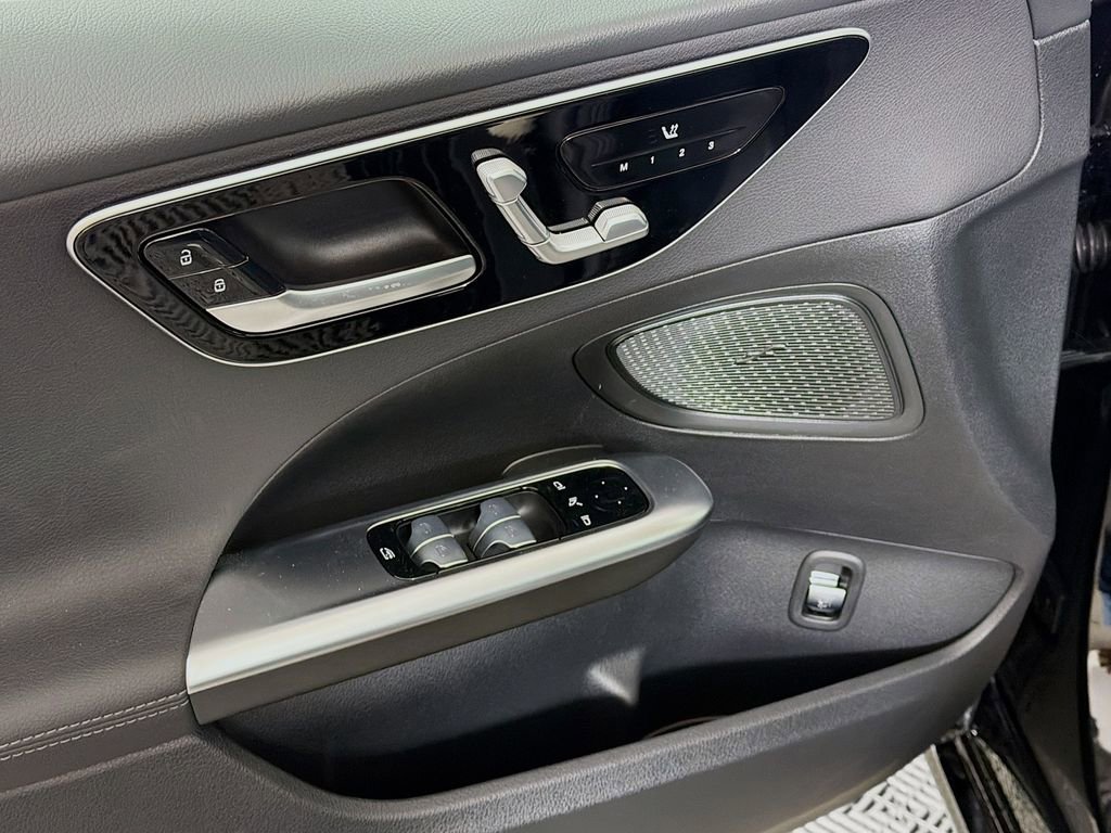 Used 2026 Mercedes-Benz C 300 4MATIC Sedan image 20