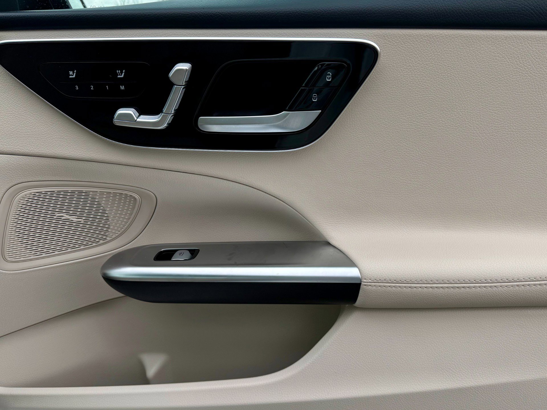 Used 2024 Mercedes-Benz C 300 Sedan image 65