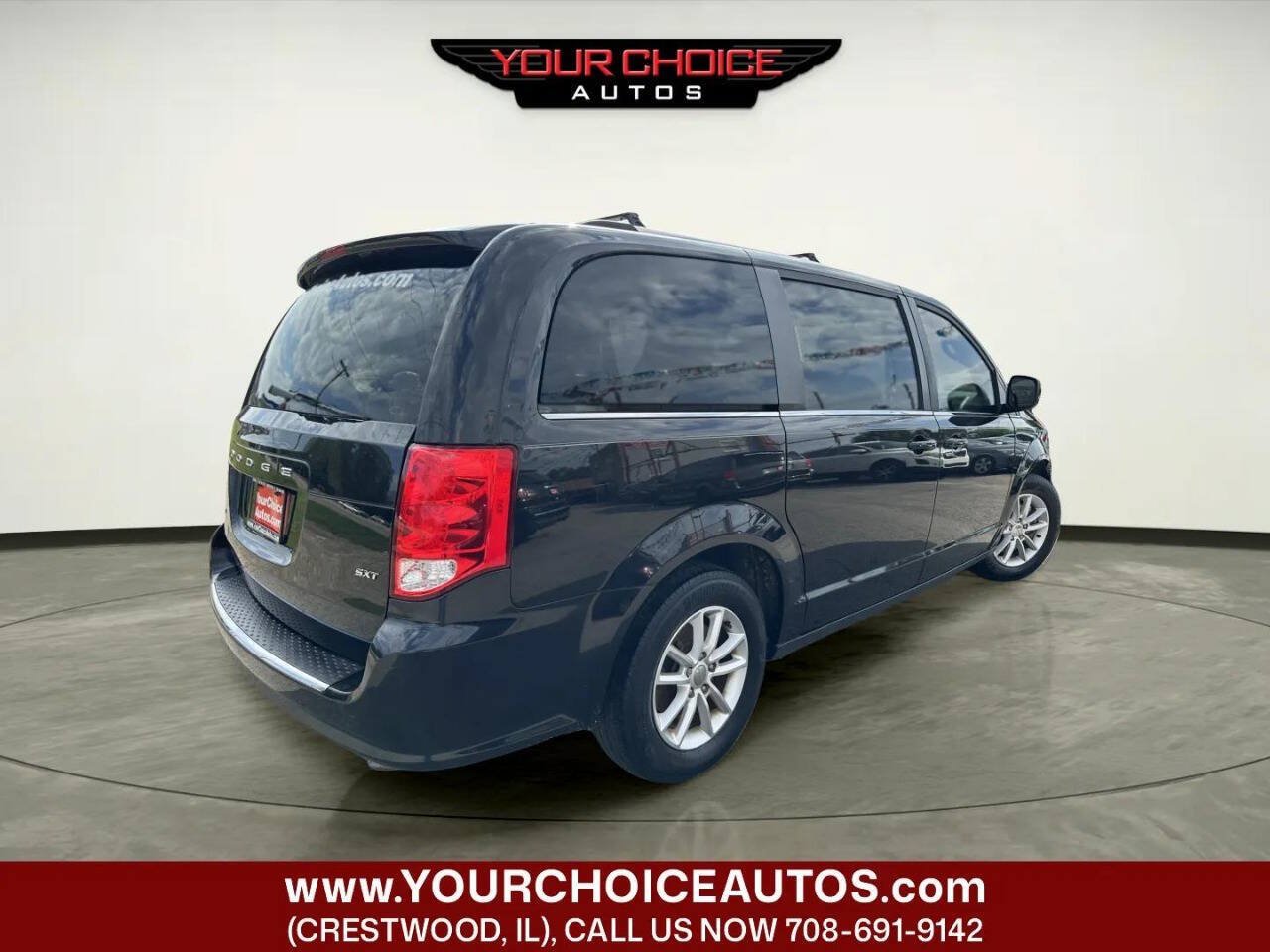 Used 2019 Dodge Grand Caravan SXT FWD image 5