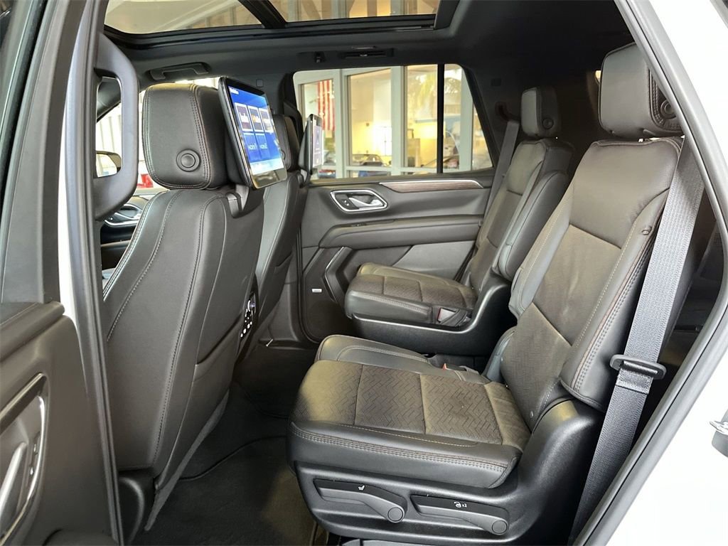 New 2024 Chevrolet Tahoe High Country w/ Advanced Technology Package AWD/4WD image 24