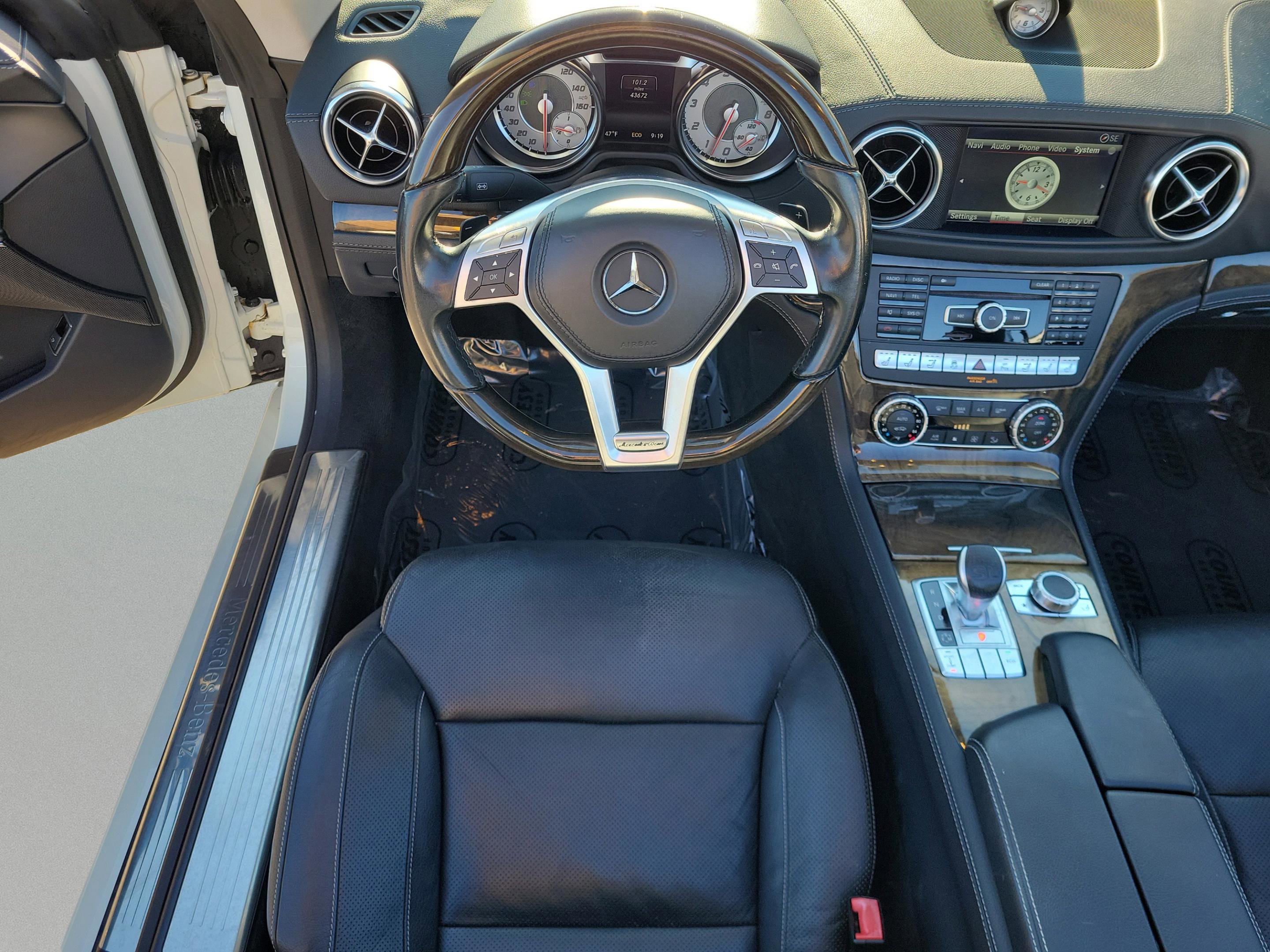 Used 2014 Mercedes-Benz SL 550 w/ Sport Wheel Package image 23