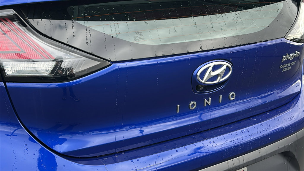 Used 2021 Hyundai Ioniq SE image 28