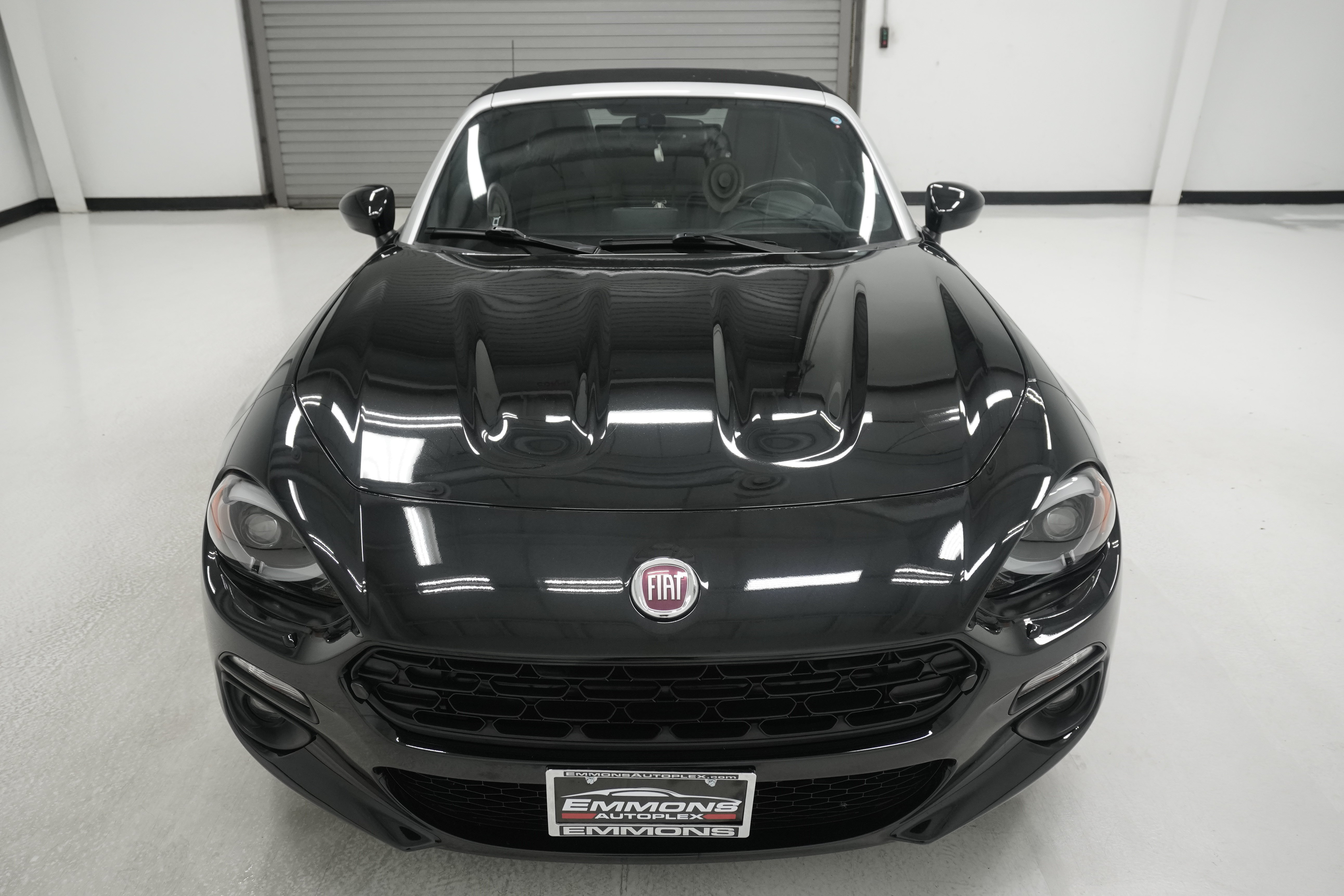 Used 2020 FIAT 124 Spider Lusso w/ Convenience Group RWD image 2