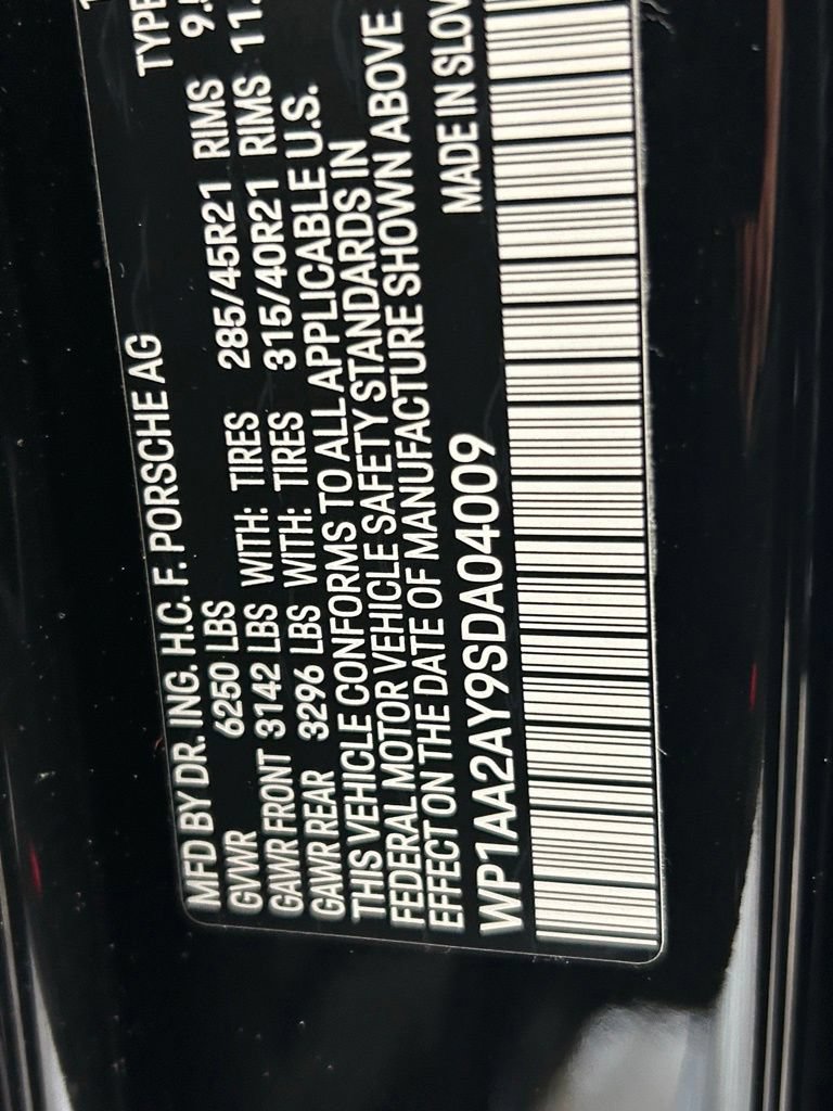 Used 2025 Porsche Cayenne AWD/4WD image 35