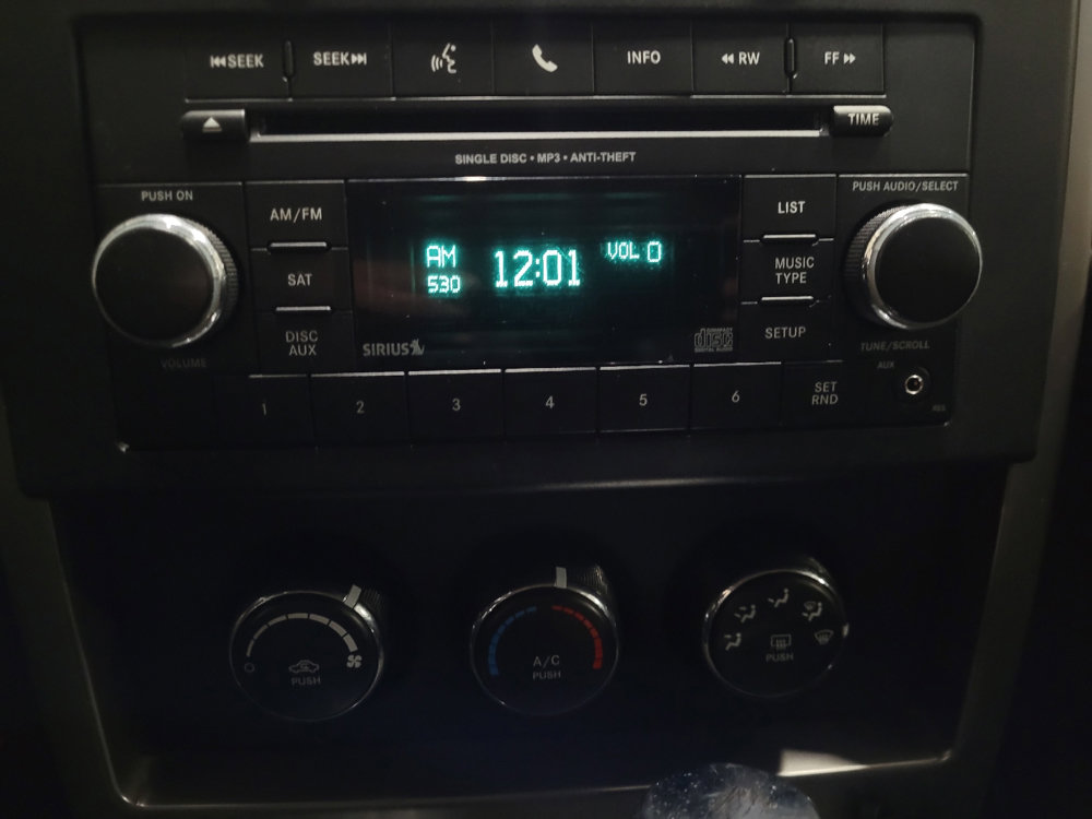 Used 2012 Jeep Liberty Sport image 25