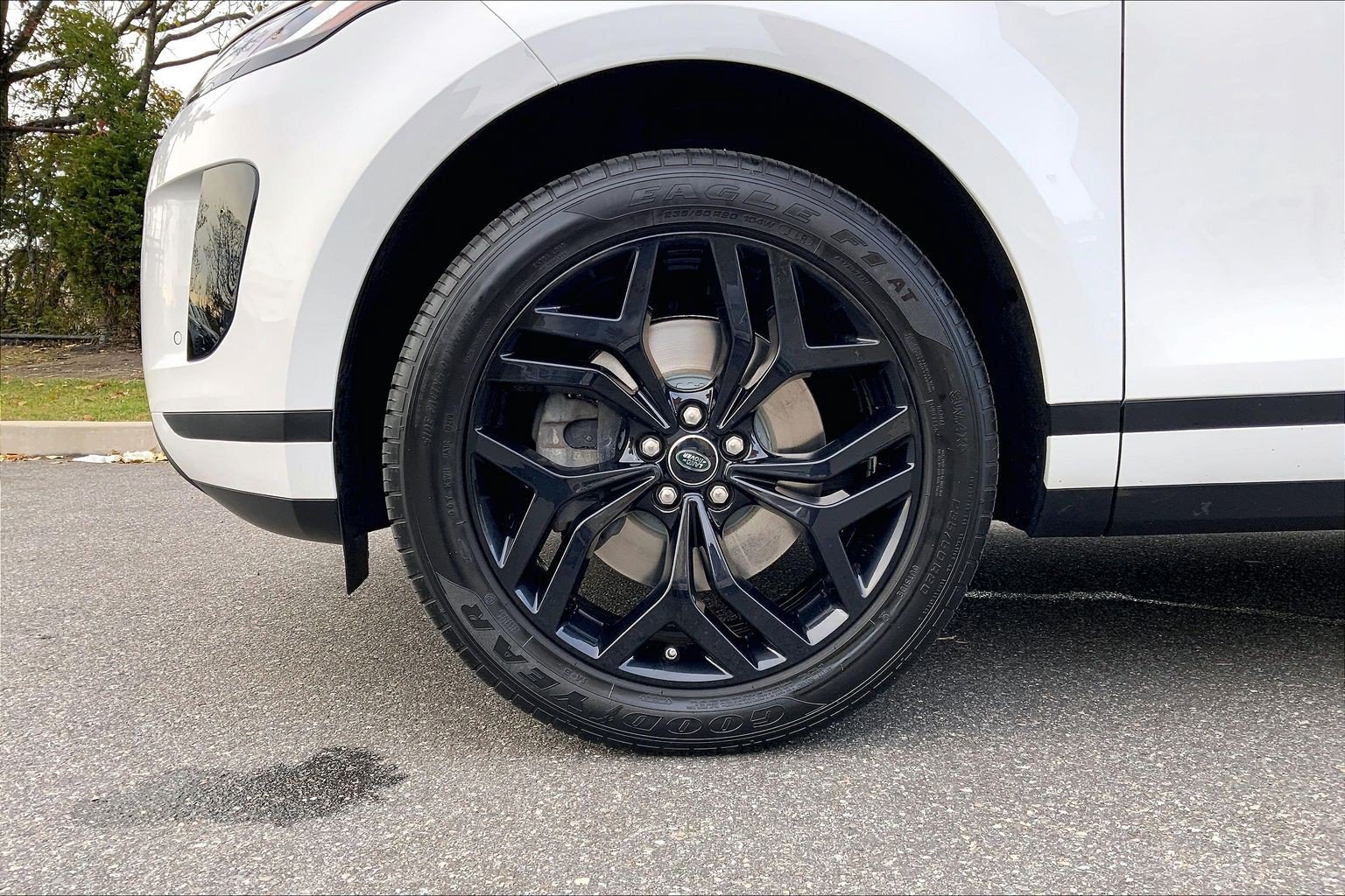Used 2020 Land Rover Range Rover Evoque S AWD/4WD image 10