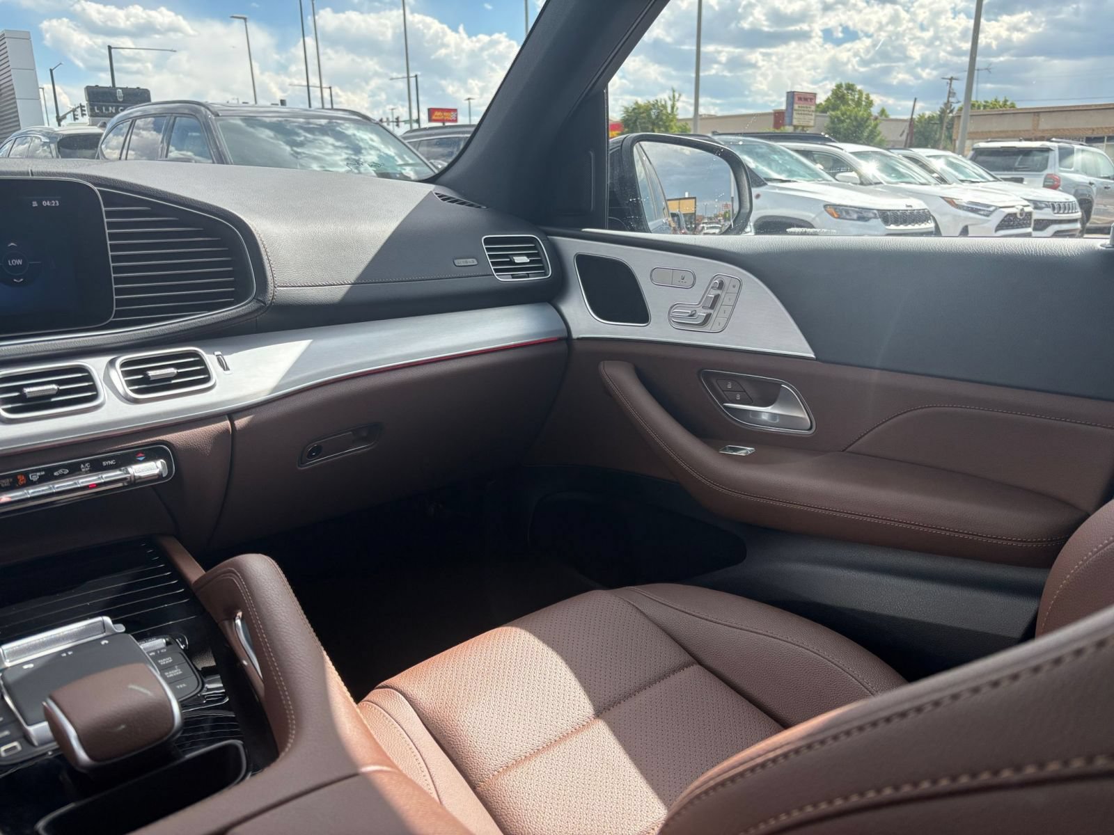 Used 2026 Mercedes-Benz GLE 350 4MATIC image 34