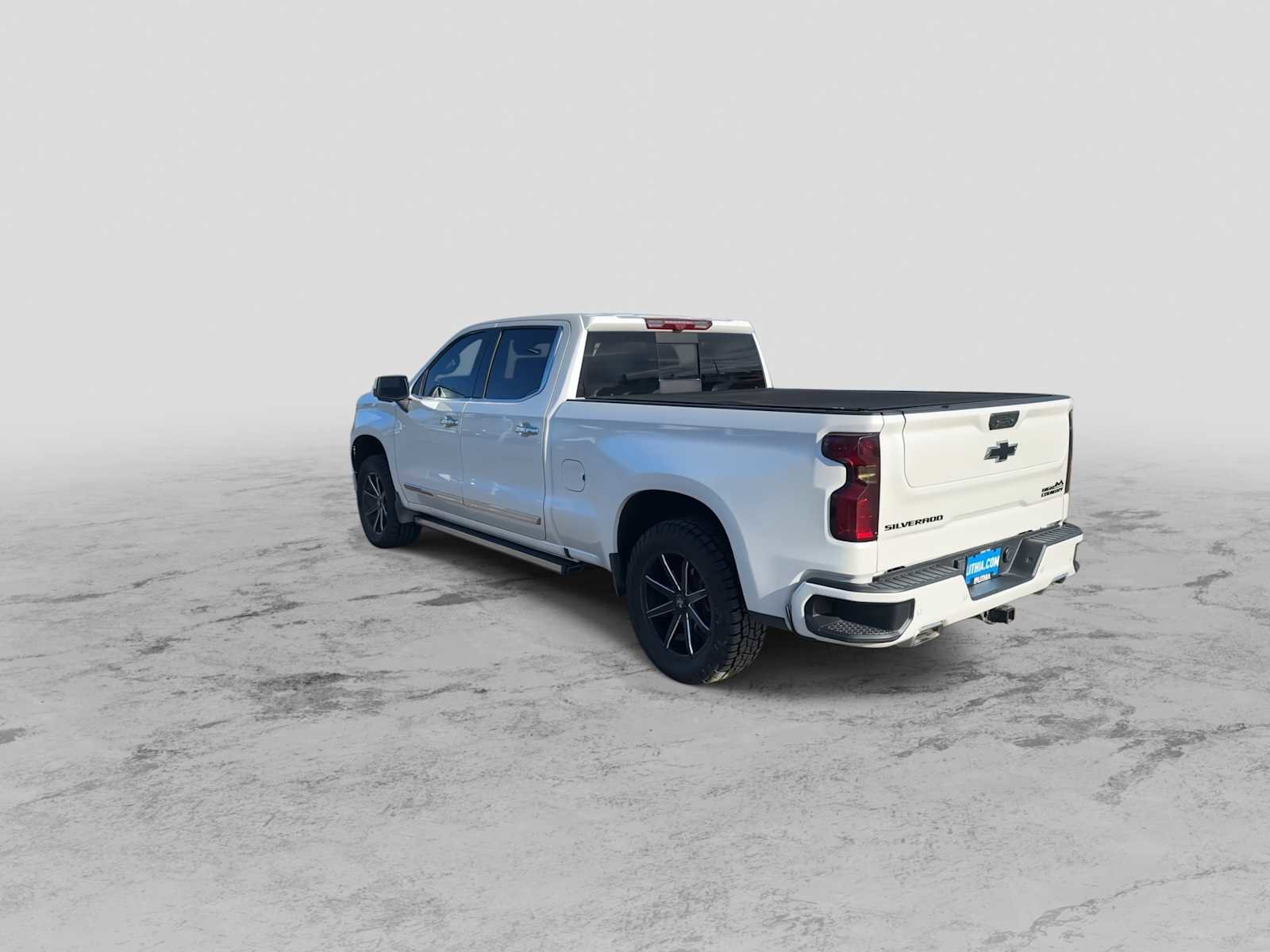 Used 2022 Chevrolet Silverado 1500 High Country w/ Technology Package image 6