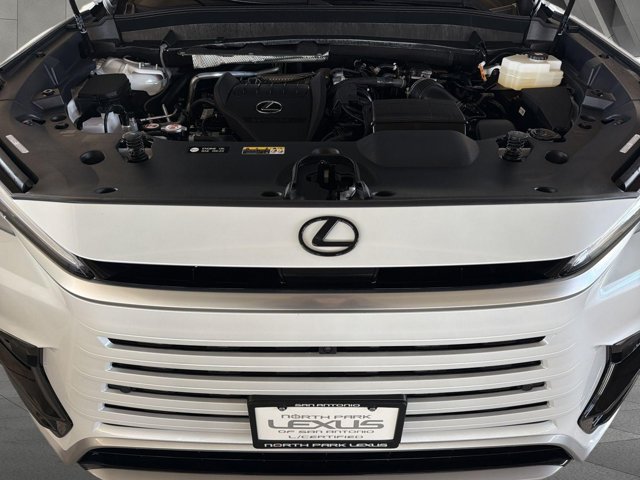 Certified 2026 Lexus TX 500h AWD w/ Technology Package image 24